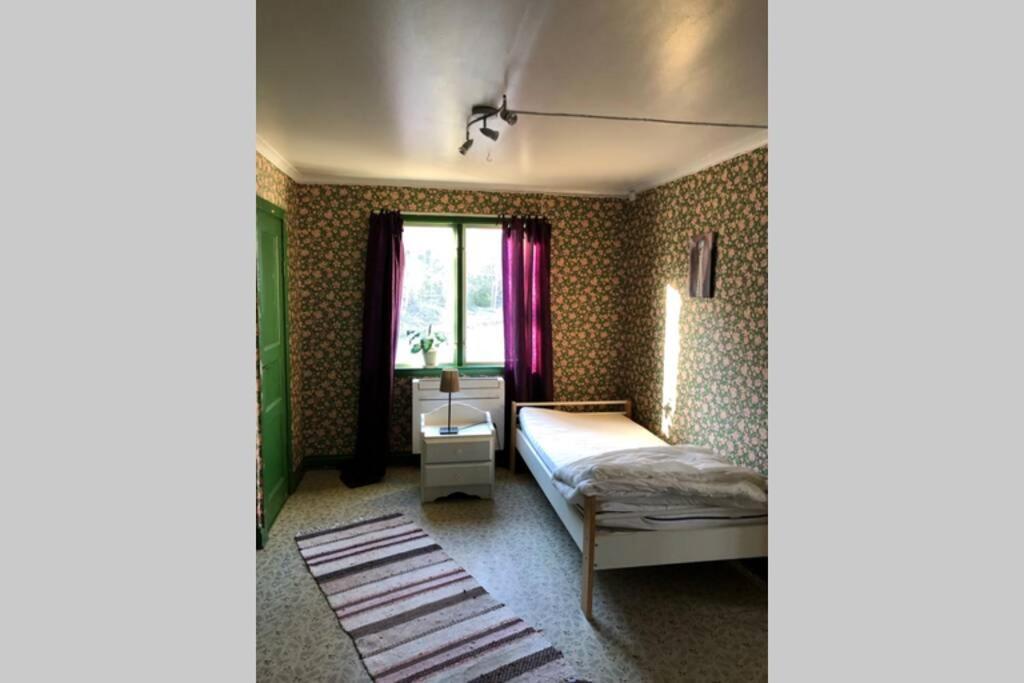 Egen Villa Pa Islandshastgard Riddarhyttan Exterior foto